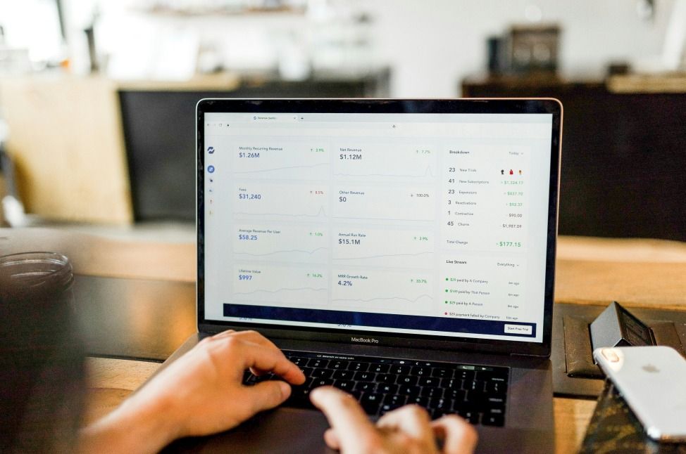 Financial Services' Audit-Compliant Workflows
